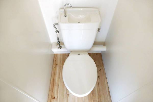 トイレ　モデルルームの写真です