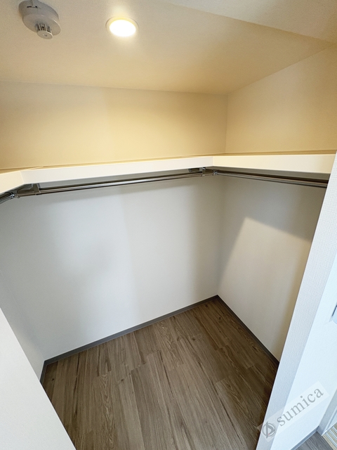 収納　ウォークインクローゼットにたっぷり収納♪♪