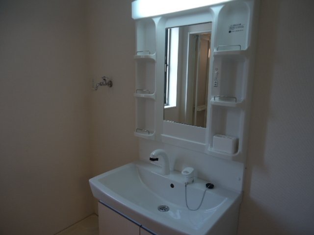 洗面設備　洗髪洗面化粧台