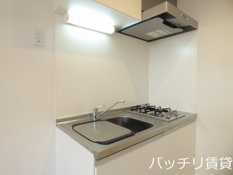 キッチン　同型タイプの為、現状を優先致します。