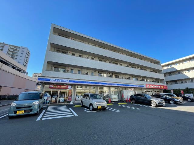 コンビニ　ローソン（コンビニ）まで475m