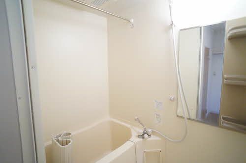 バス・シャワールーム　浴室