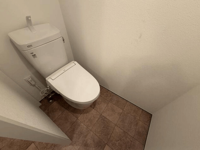 トイレ　※別部屋参考写真