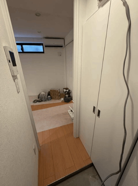玄関　※別部屋参考写真
