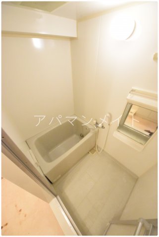 バス・シャワールーム　お風呂で日々の疲れを落としましょう