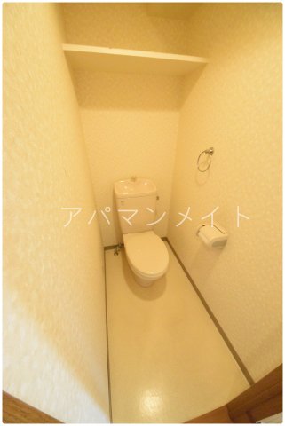 トイレ　落ち着いたトイレです