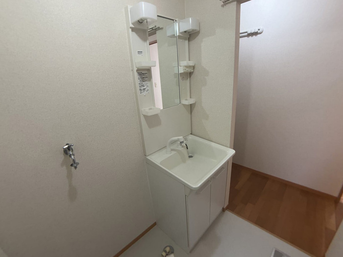 洗面設備　広い洗面スペース