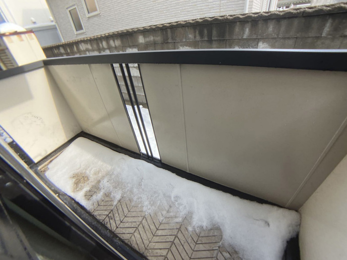 バルコニー　お洗濯にも便利なバルコニー付き