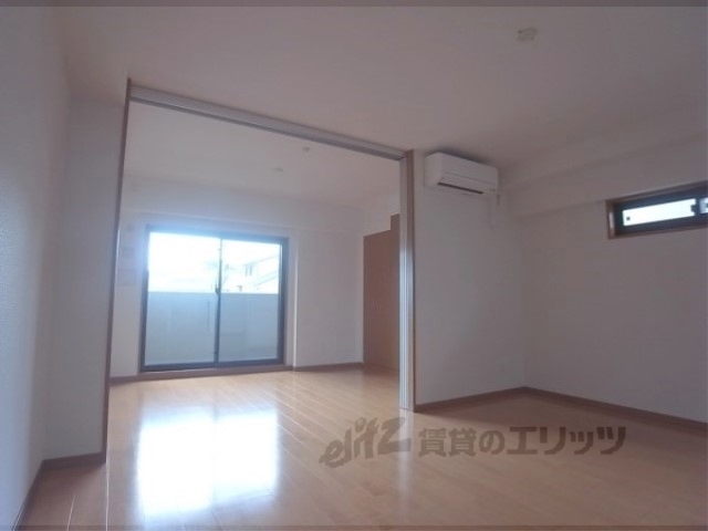 居室・リビング　洋室