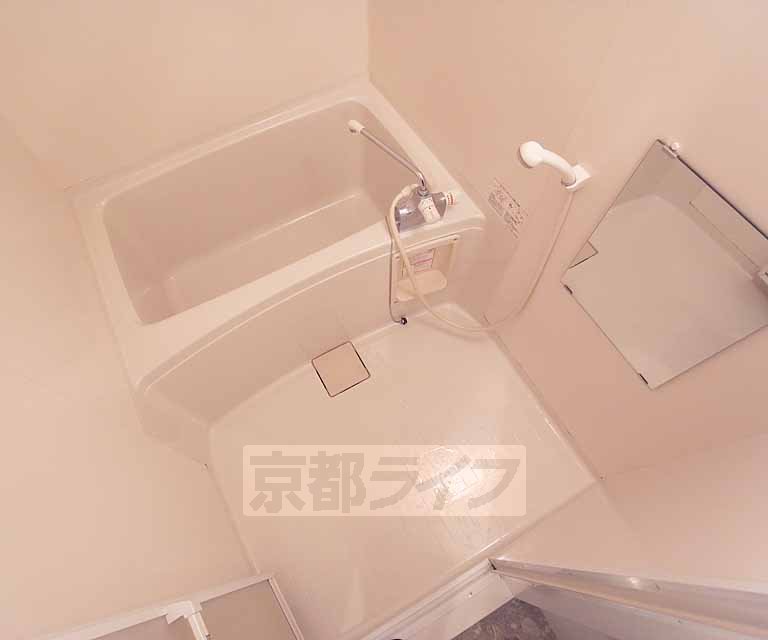 バス・シャワールーム　シングルレバーで温度設定も簡単！