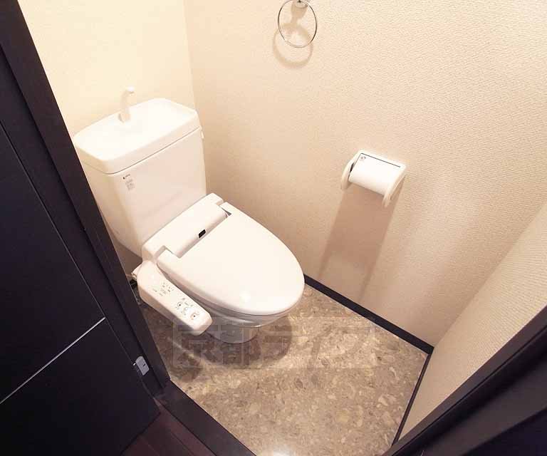 トイレ　ウォシュレットトイレですよ～。