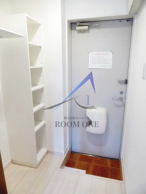 玄関　玄関です。