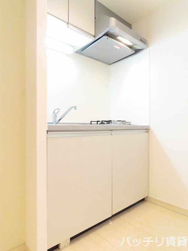 キッチン　同型タイプの為、現状を優先いたします。