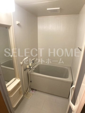 バス・シャワールーム　お風呂で日々の疲れを落としましょう