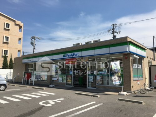 コンビニ　ファミリーマート 岡崎岡町保母店（コンビニ）まで115m