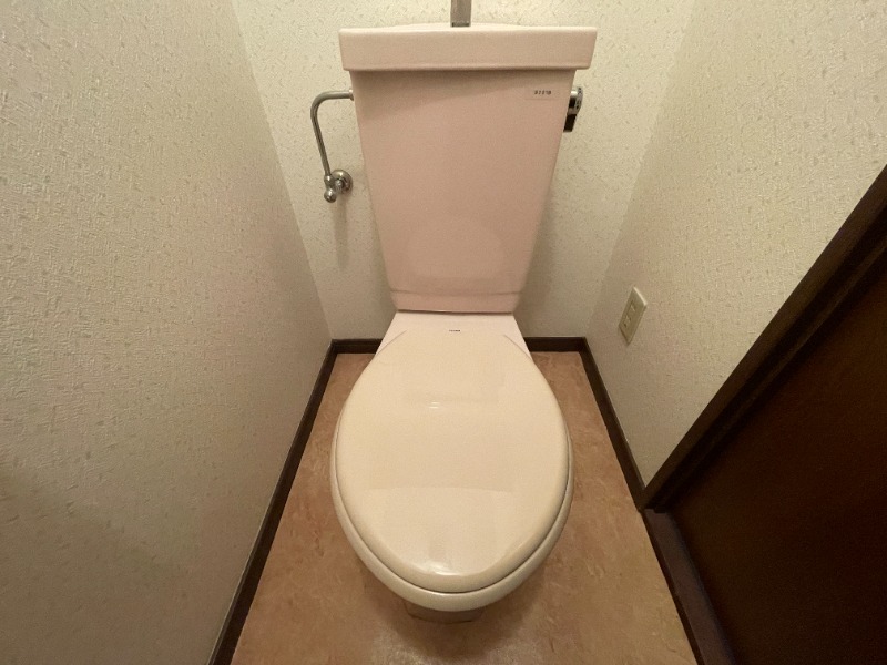 トイレ　別号室