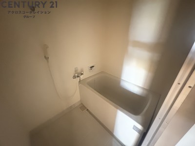 バス・シャワールーム　清潔感のある浴室です♪