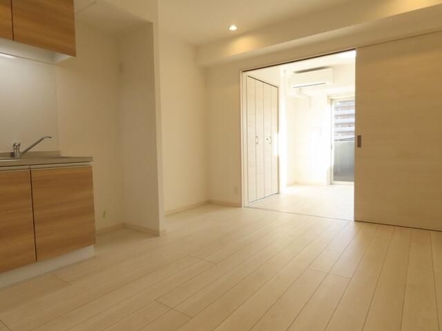 居室・リビング　ゆったり過ごせる居間です