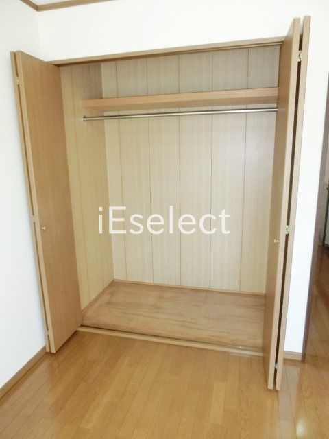収納　広々クローゼット