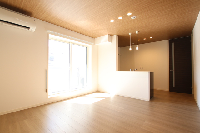 居室・リビング　積水ハウスのシャーメゾン♪明るいリビングです♪