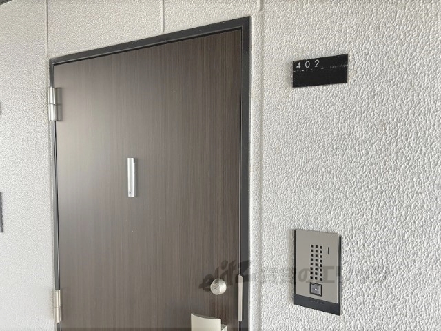 玄関　インターフォン