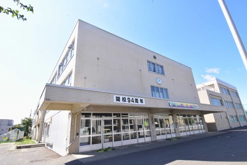 小学校　札幌市立東橋小学校（小学校）まで519m