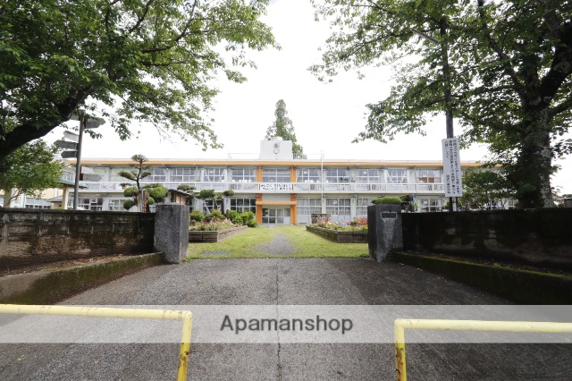 小学校　曽於市立諏訪小学校（小学校）まで2884m