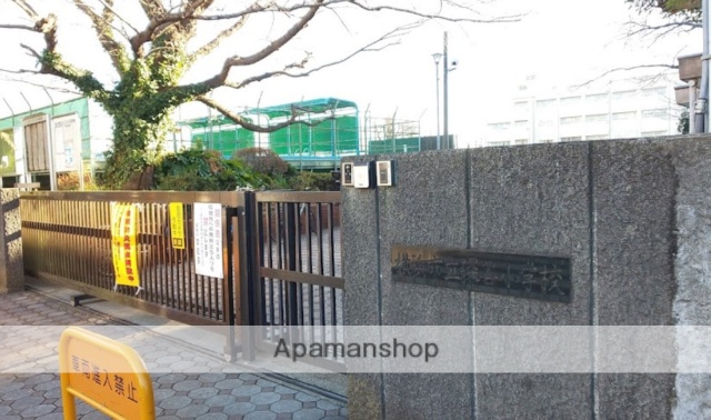 小学校　横浜市立深谷小学校（小学校）まで661m