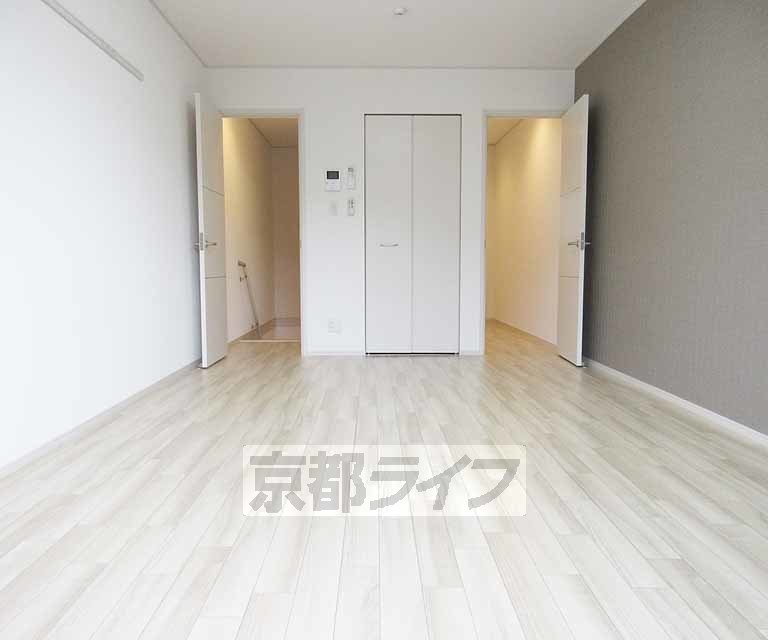 居室・リビング　広々したお部屋です