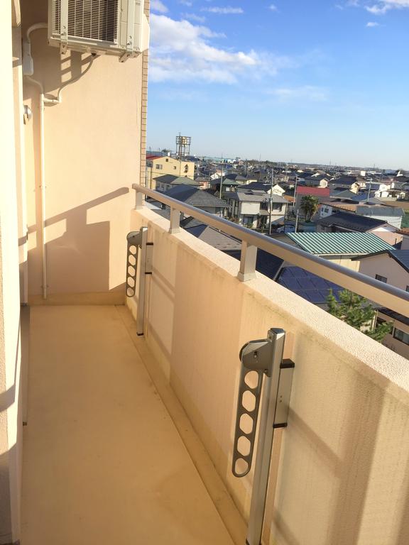 バルコニー　陽当たり良くバルコニも広い