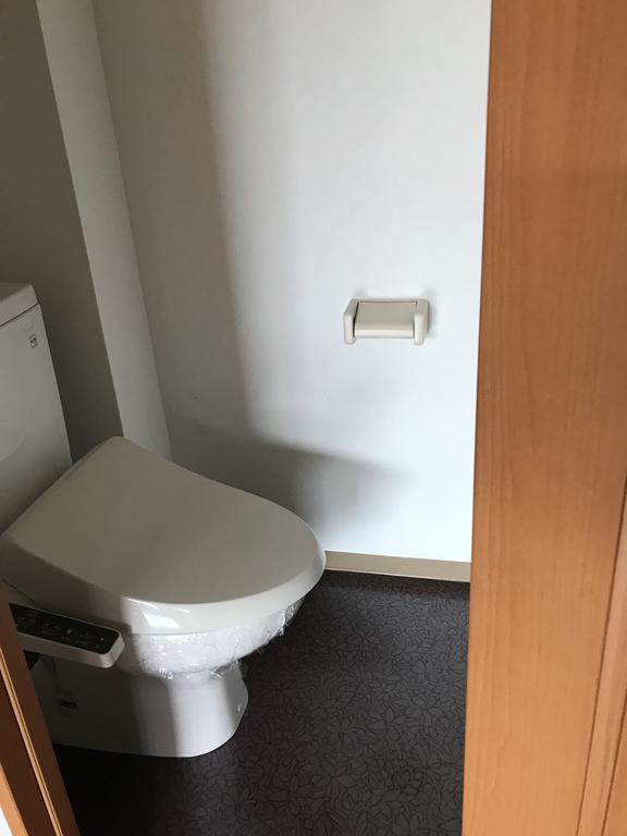 トイレ　温水洗浄付き