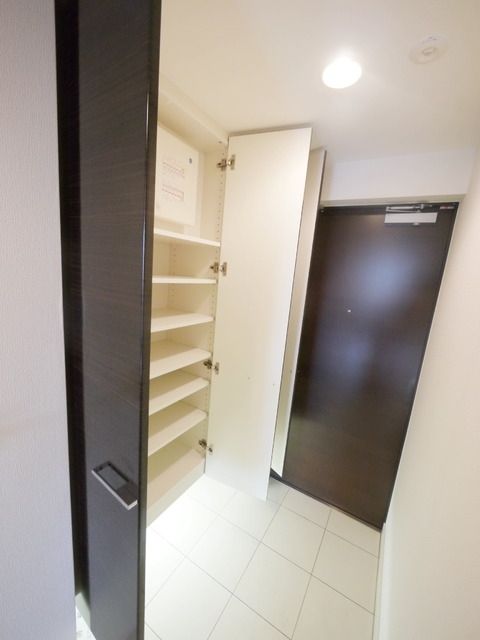 玄関　※別室写真参考※