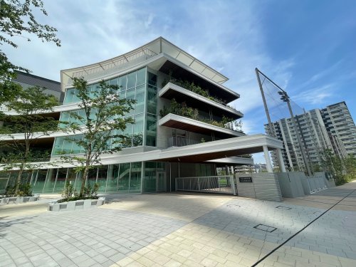 小学校　晴海西小中学校（小学校）まで749m