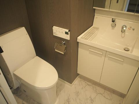 トイレ　トイレ