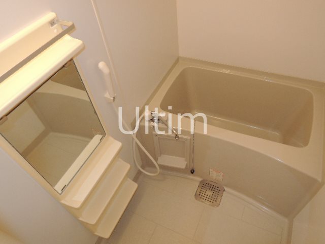 バス・シャワールーム　別部屋のお写真です。ご参考までに！