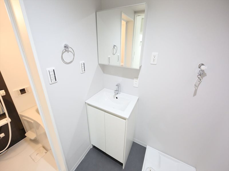 洗面設備　脱衣所　シャンプードレッサー