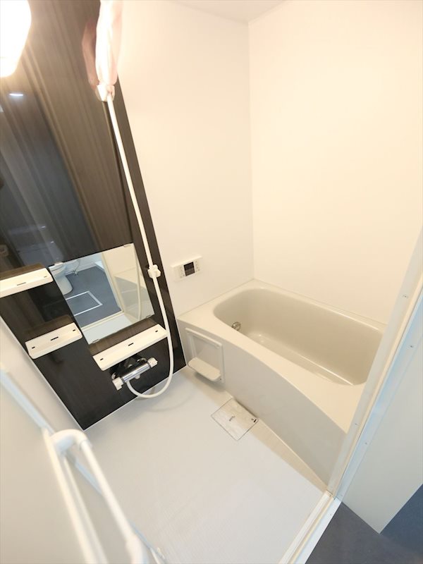 バス・シャワールーム　追い焚き機能付　オートバス機能付バスルーム