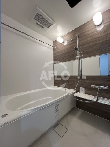 バス・シャワールーム　グランヴィラッセ北梅田　浴室