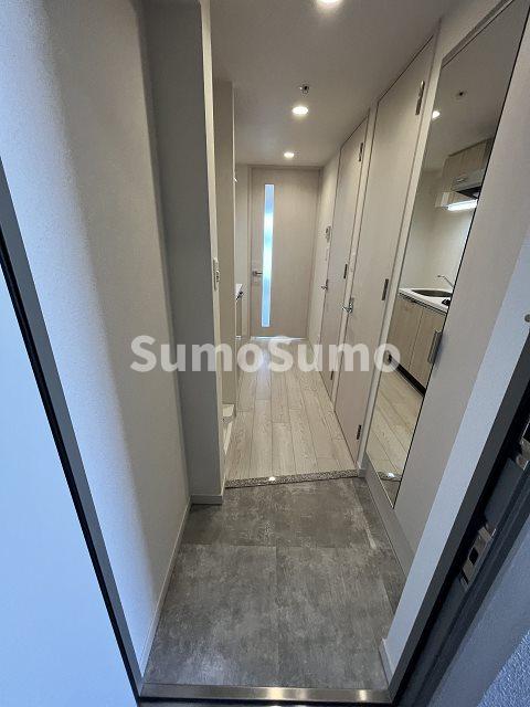 玄関　収納もある玄関です