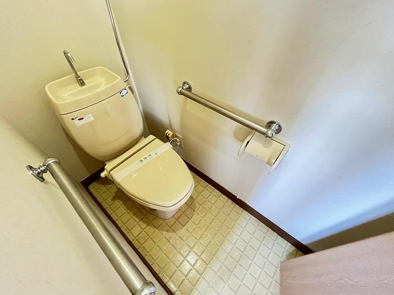 トイレ　トイレ