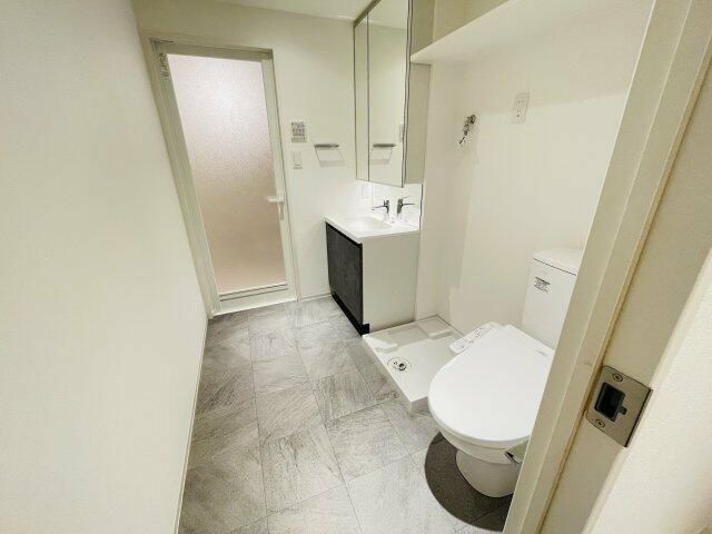 トイレ　ゆったりとした空間のトイレです