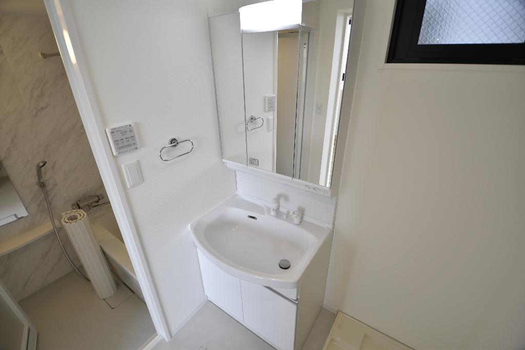 洗面設備　洗髪洗面化粧台