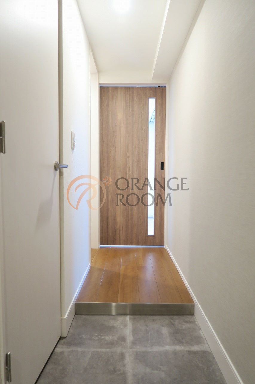 玄関　レーヴマニフィック本郷