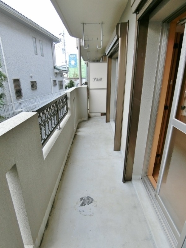 バルコニー　図面と現状に相違がある場合には現状を優先