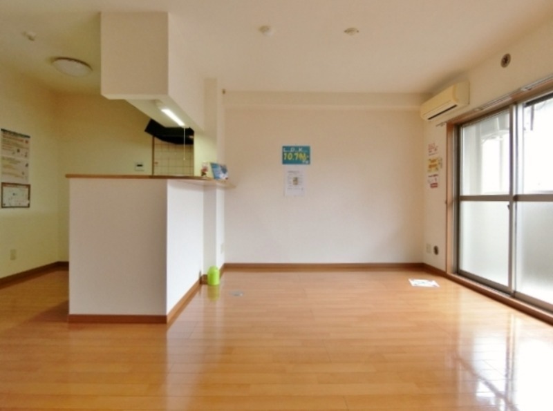 居室・リビング　図面と現状に相違がある場合には現状を優先