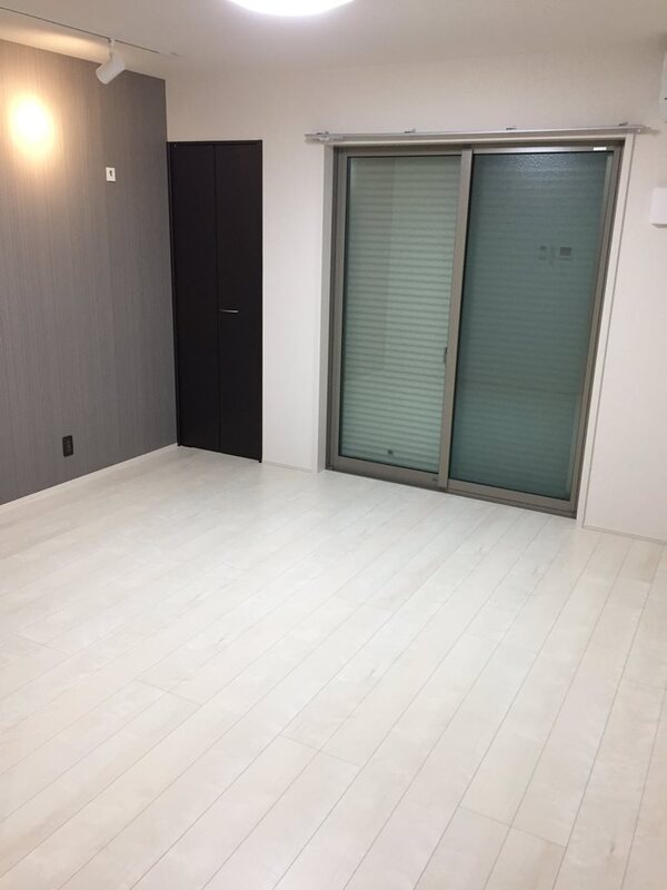 居室・リビング　エアコン付きで快適に過ごせます♪