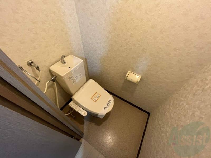 トイレ　トイレです。ウォシュレット付を探している方、おすすめです。