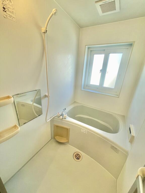 バス・シャワールーム　ユニットバスです☆