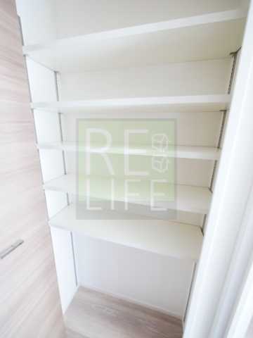 収納　ティモーネ日暮里イースト