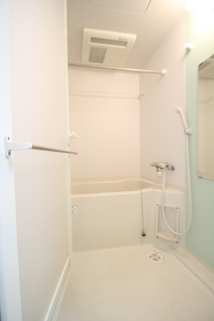 バス・シャワールーム　※別室の参考写真の為、現況優先です。